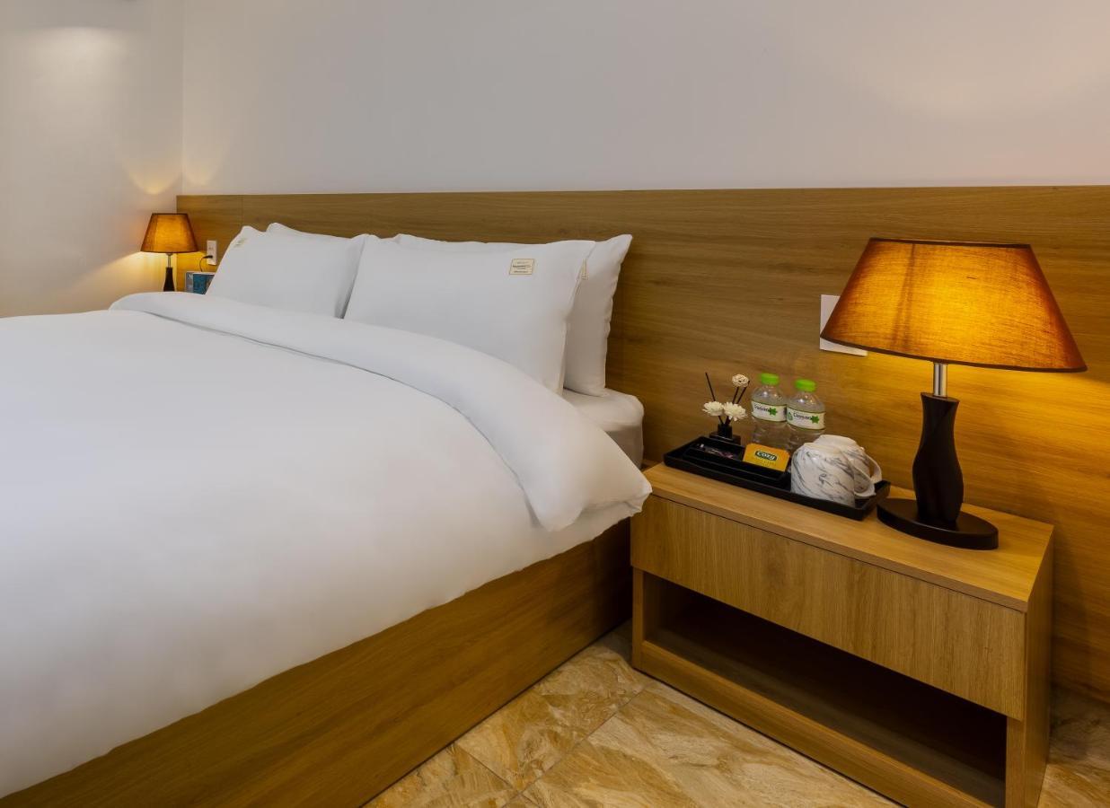 Cat Ba Hongkong Hotel Dong Khe Sau Екстериор снимка