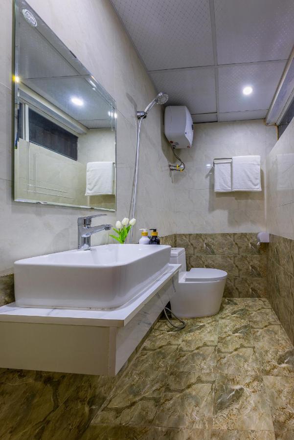 Cat Ba Hongkong Hotel Dong Khe Sau Екстериор снимка
